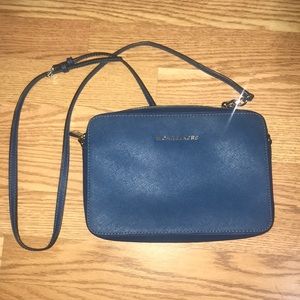 Michael michael kors jet set large crossbody bag
